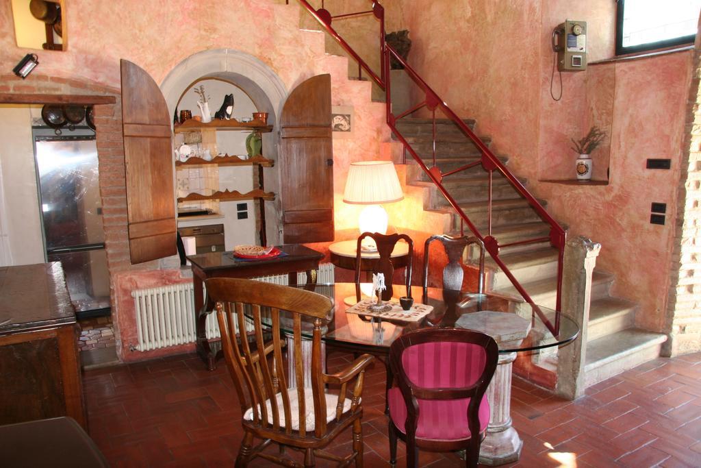 Poggio Alla Pieve Relais Calenzano Værelse billede